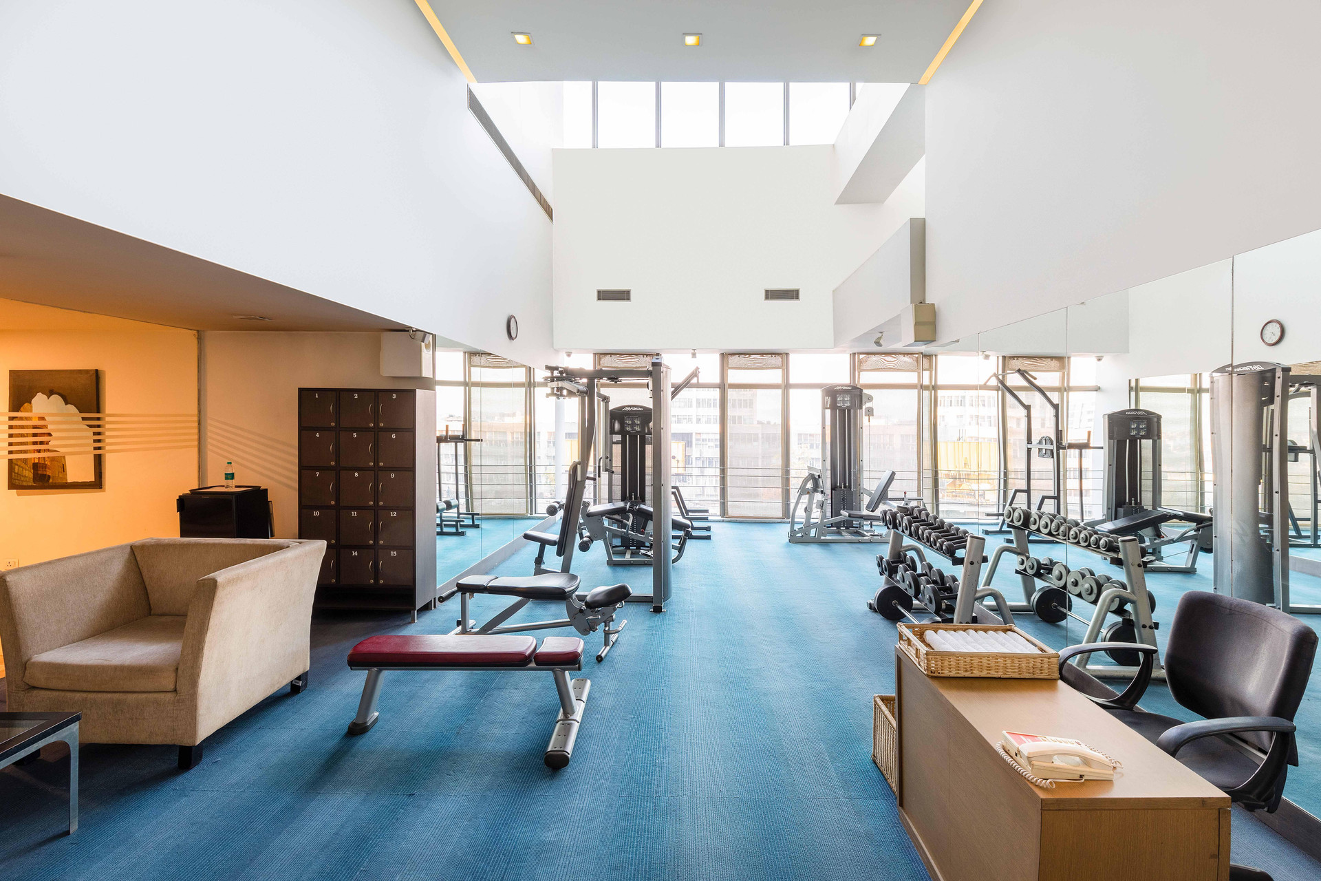 Vista Lobby Fortune Select Metropolitan