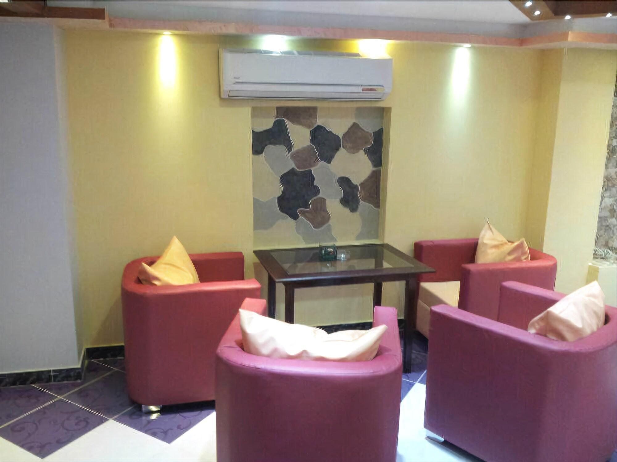 Vista Lobby Seven Days Hotel