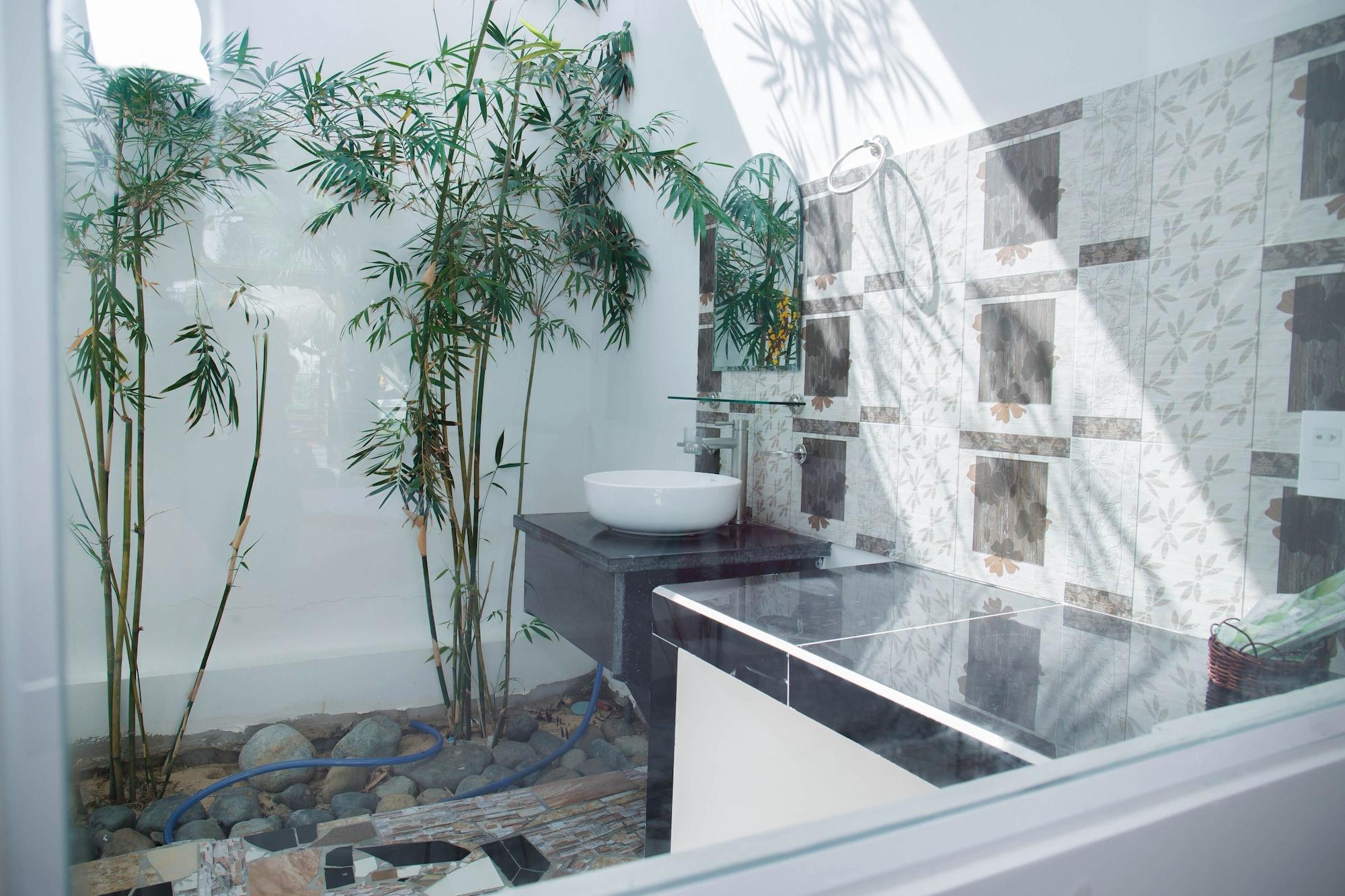 Vista Exterior Suoi TIen Hills Hotel