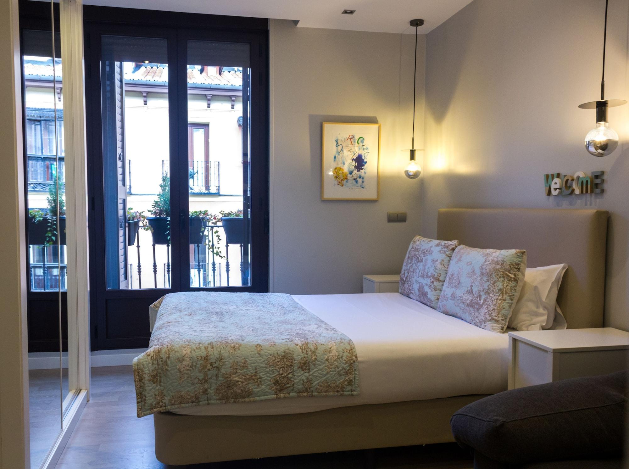 Varios Arenal Suites Preciados