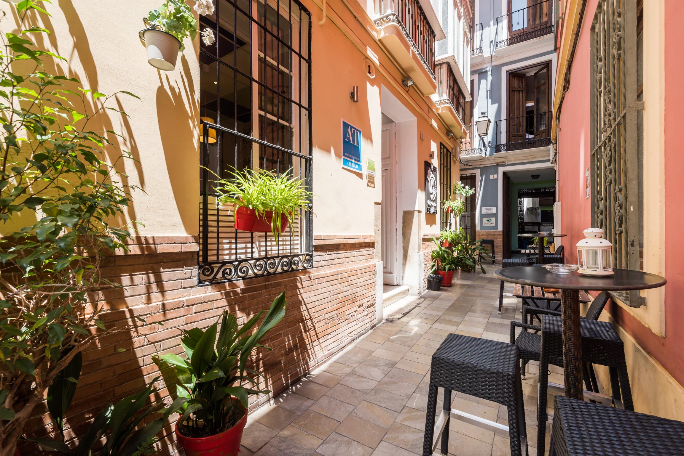 Varios Feel Hostels City Center
