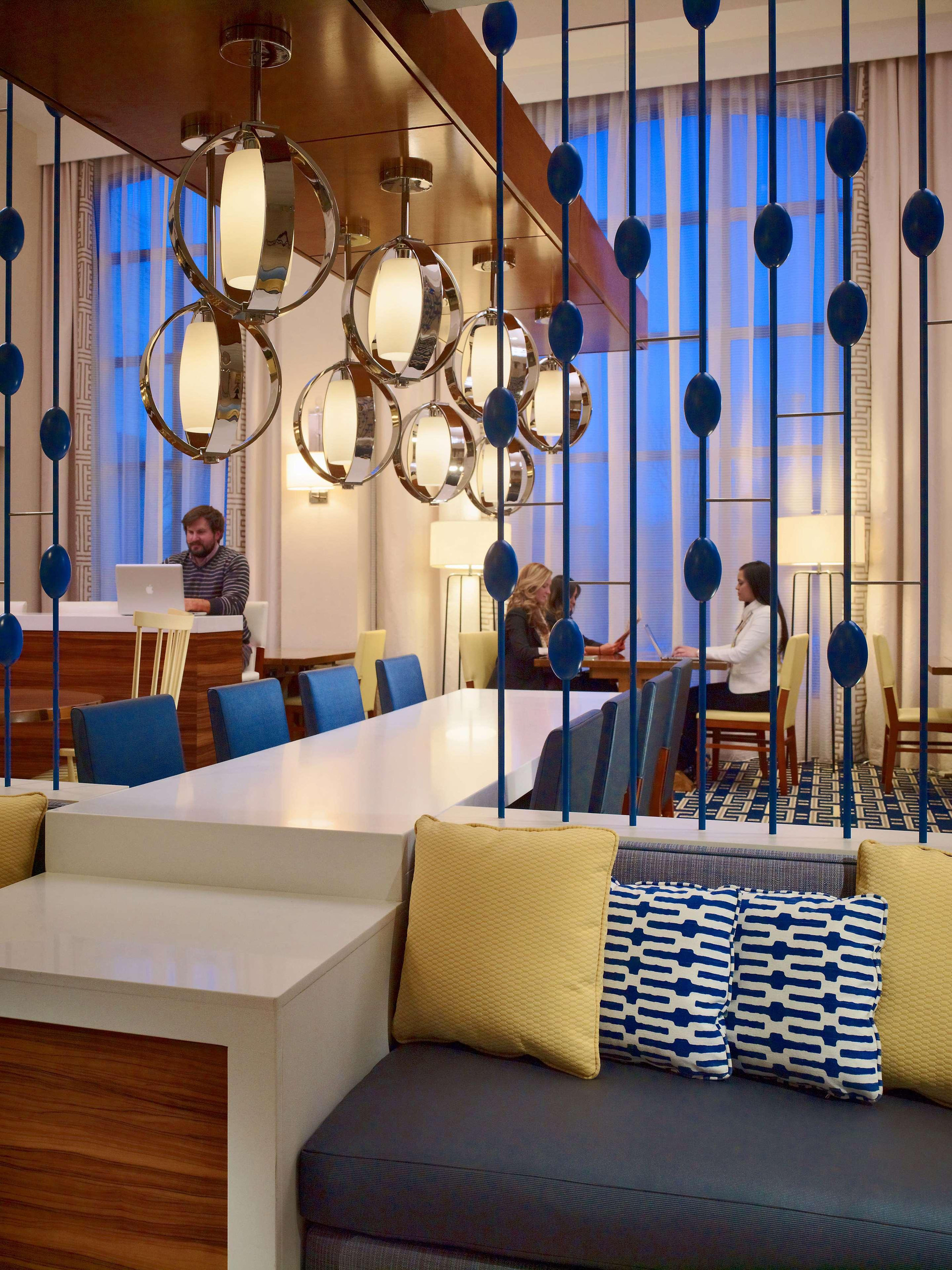 Restaurant Sonesta ES Suites Charlotte Arrowood