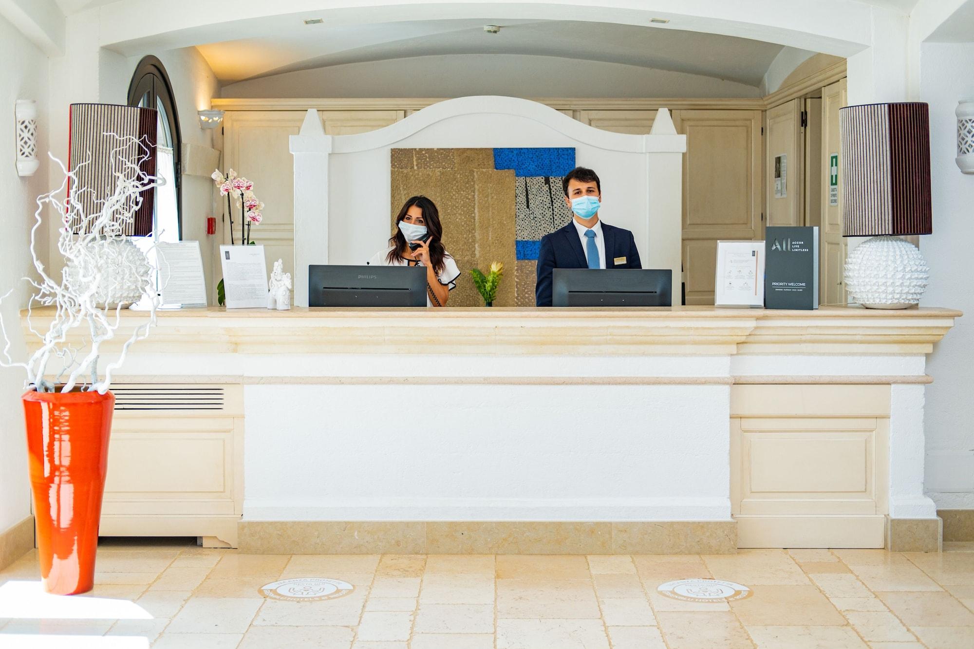 Vista Lobby Borgobianco Resort & Spa Polignano - MGallery Collection
