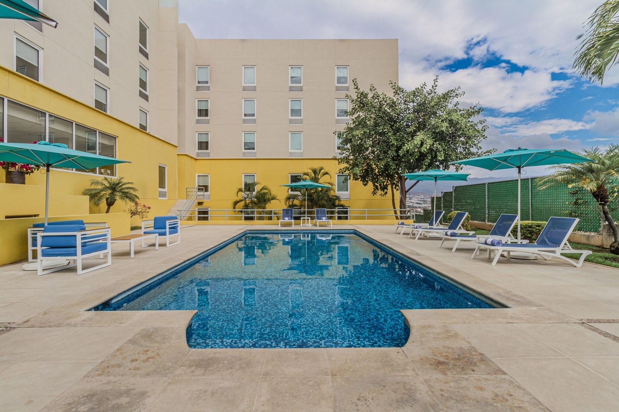 Vista Exterior City Express by Marriott Tuxtla Gutierrez
