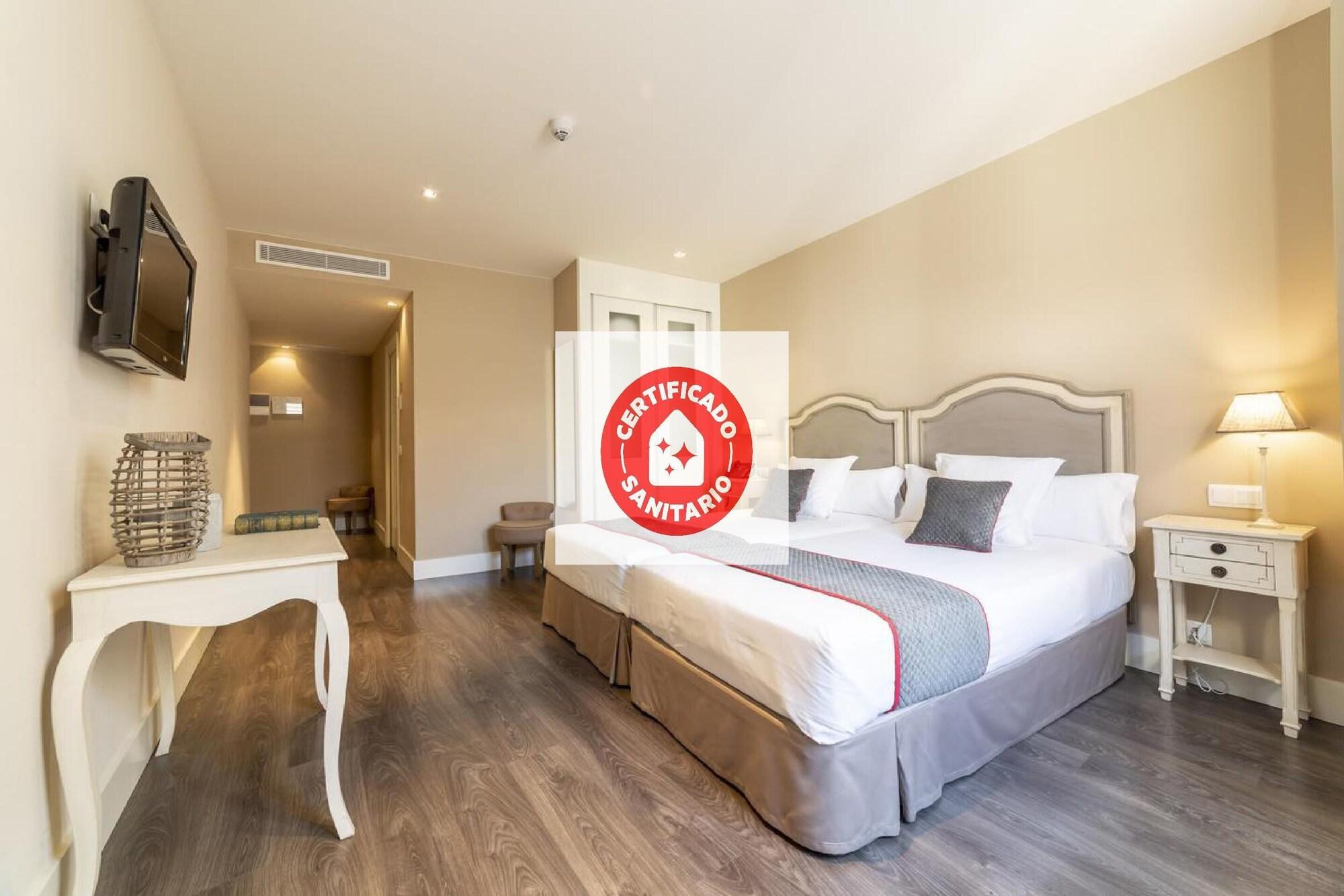 Varios Hotel Altora