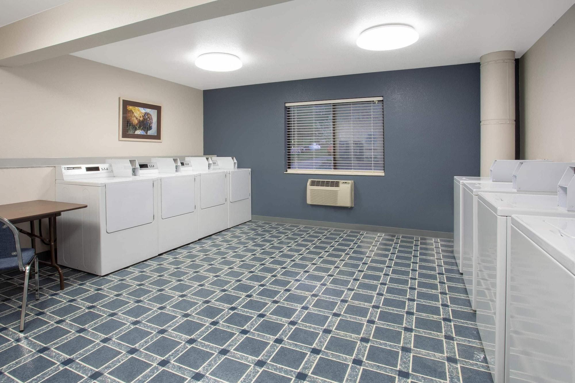 Comodidades del Alojamiento Travelodge by Wyndham Gardiner Yellowstone Park North