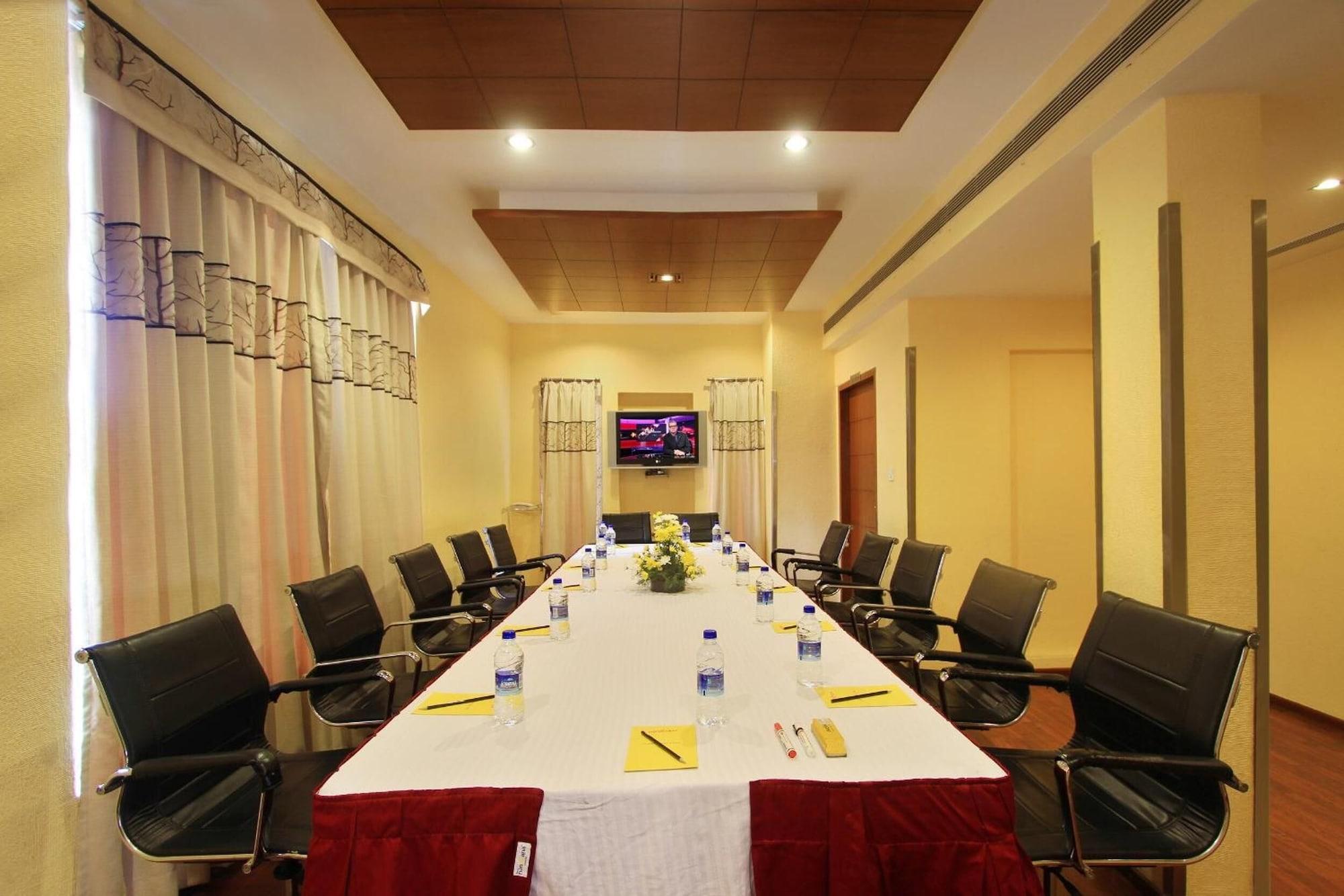 Sala de Reuniones LA SARA GRAND