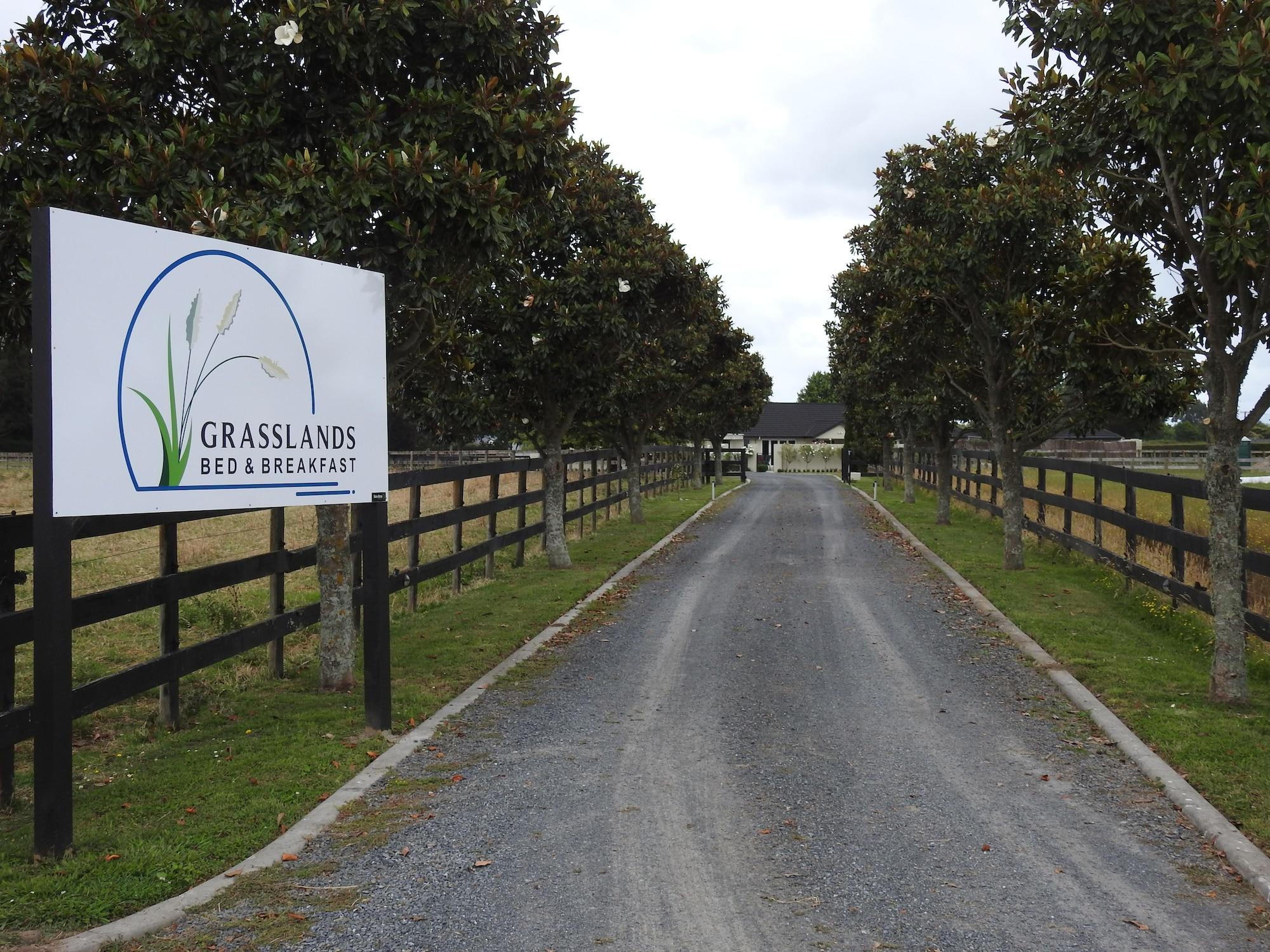 Vista Exterior Grasslands Bed & Breakfast