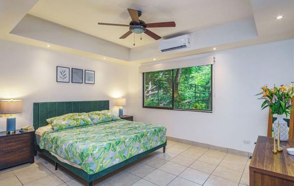 Spacious 1-Bed Private Haven, Walk to 2 spectacular Beaches! - Hoteles con jacuzzi en Potrero Guanacaste