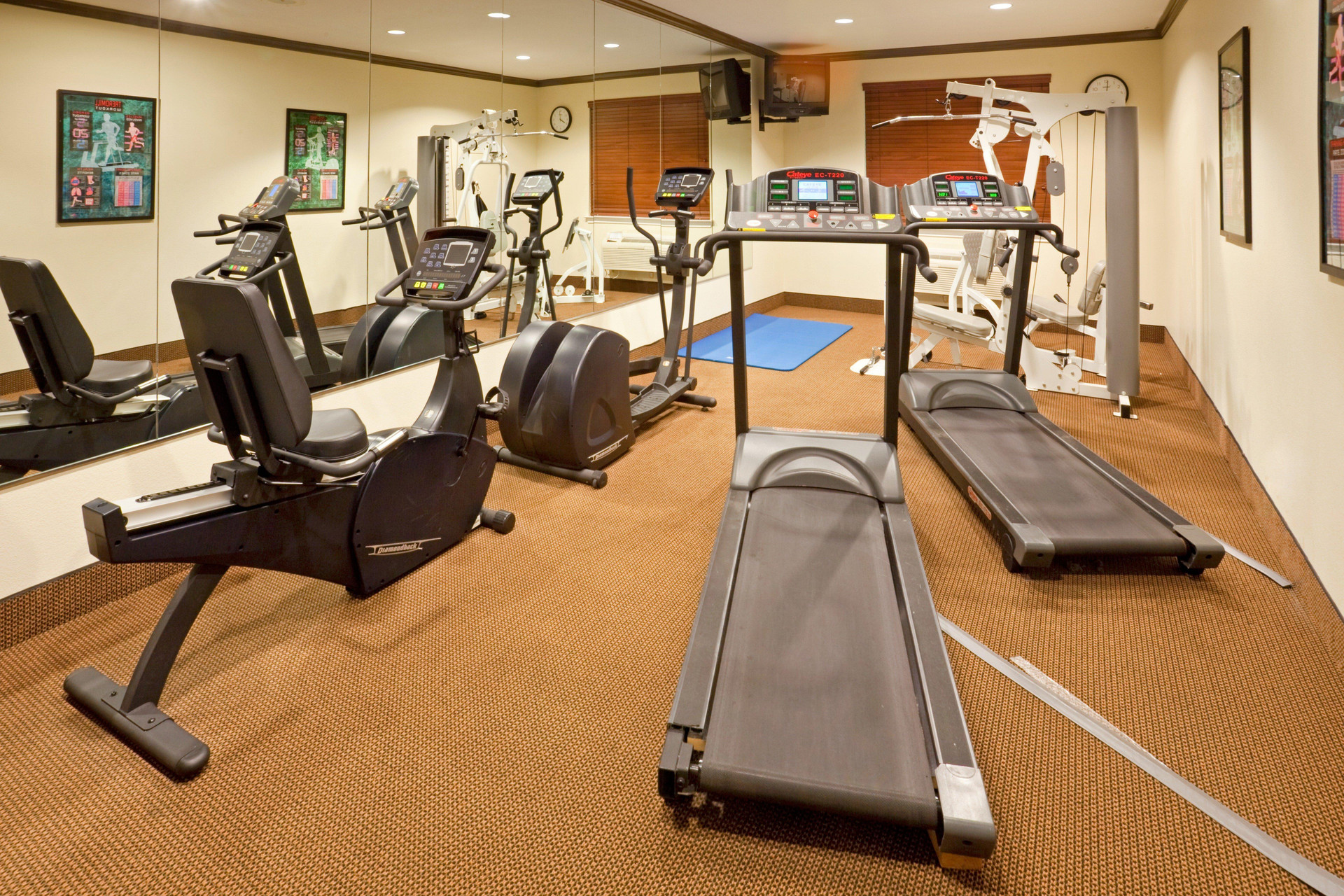 Instalaciones Recreativas Holiday Inn Express and Suites Lake Worth Nw Loop
