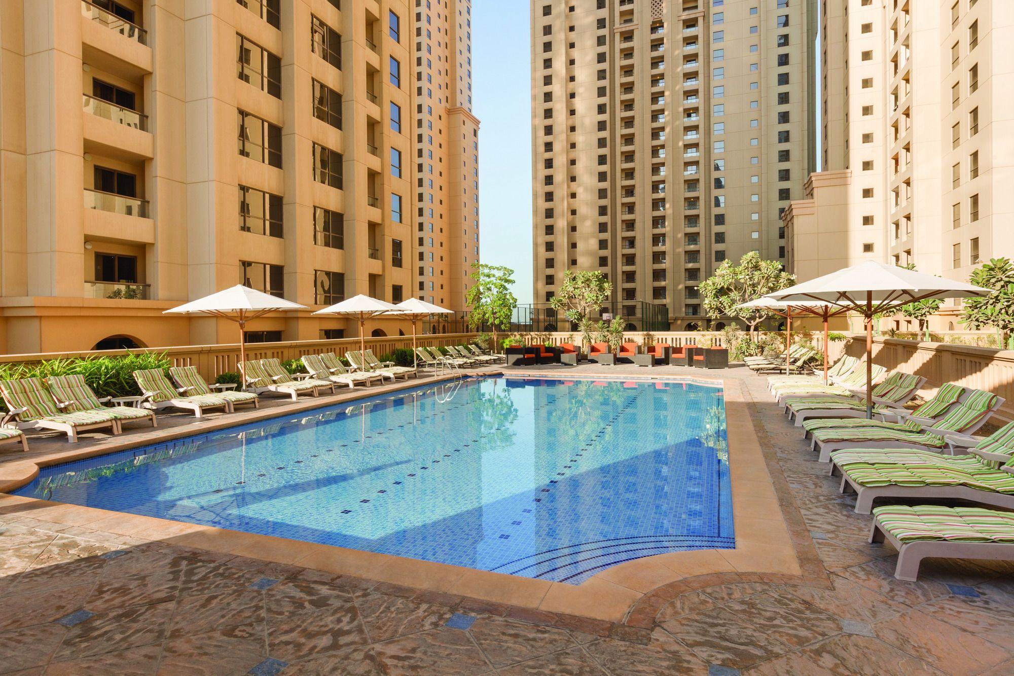 Ramada plaza jumeirah beach hotel