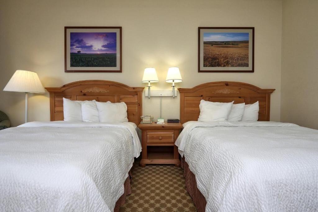 Habitación Lancaster Inn and Suites