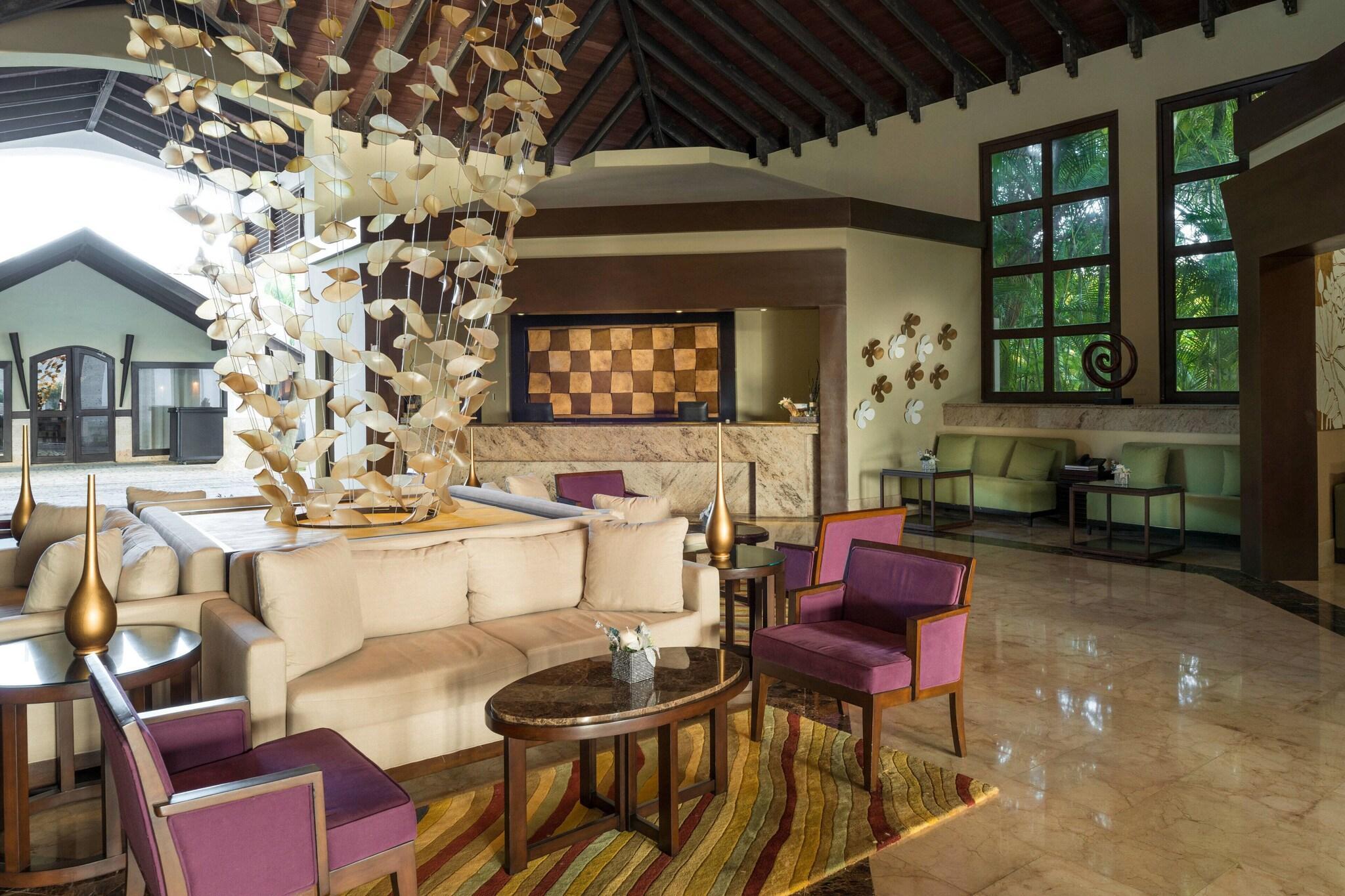 Vista Lobby Royalton Splash Punta Cana All-Inclusive Resort