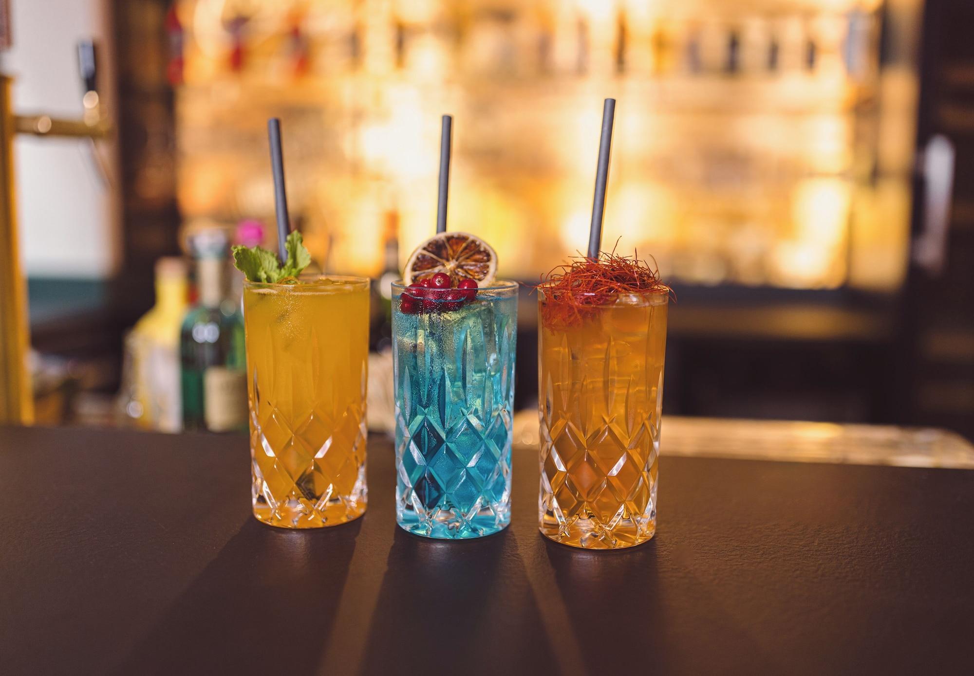 Bar/Salón Hotel am Rathaus