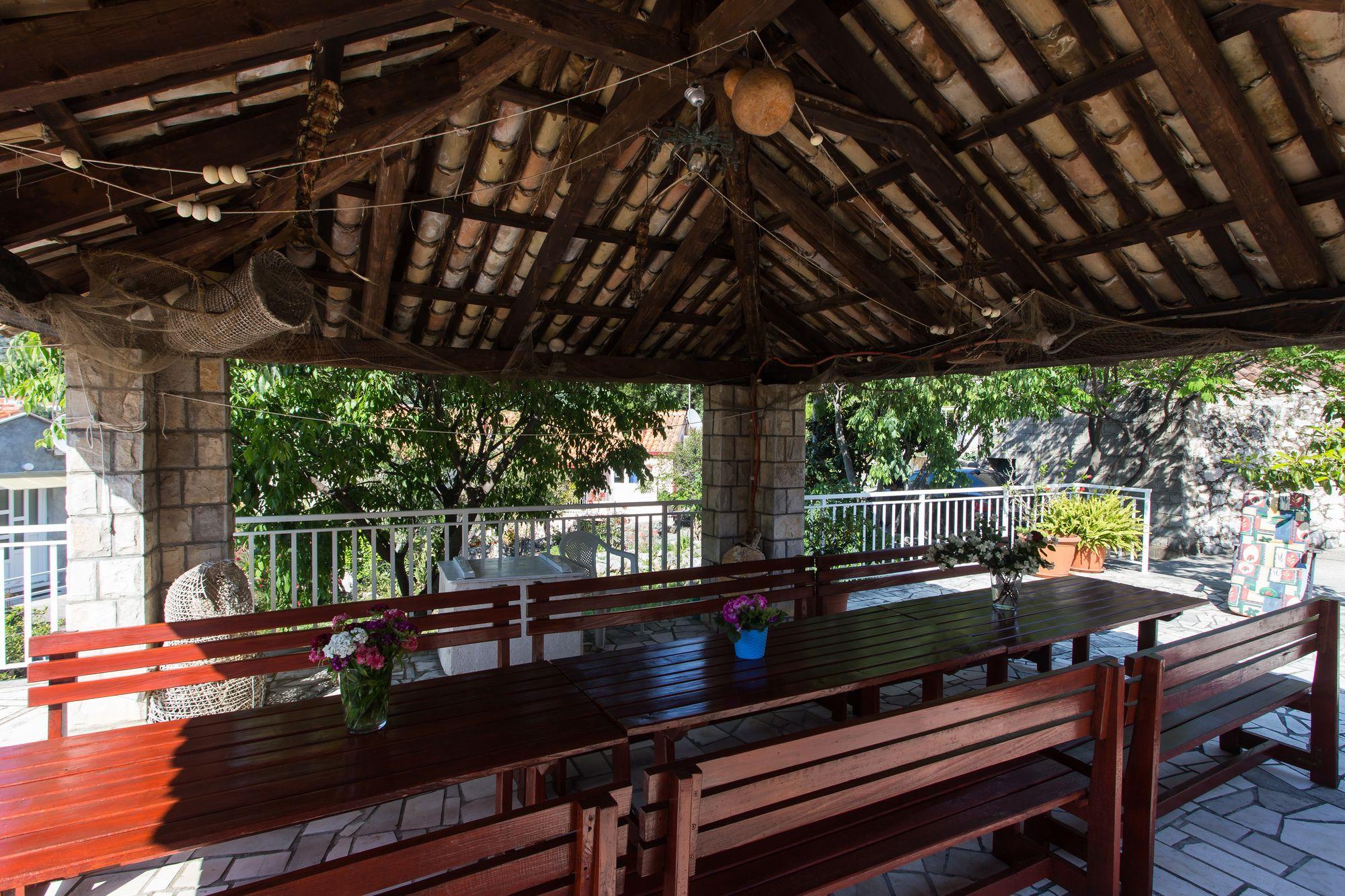 Restaurant Guest House J&J