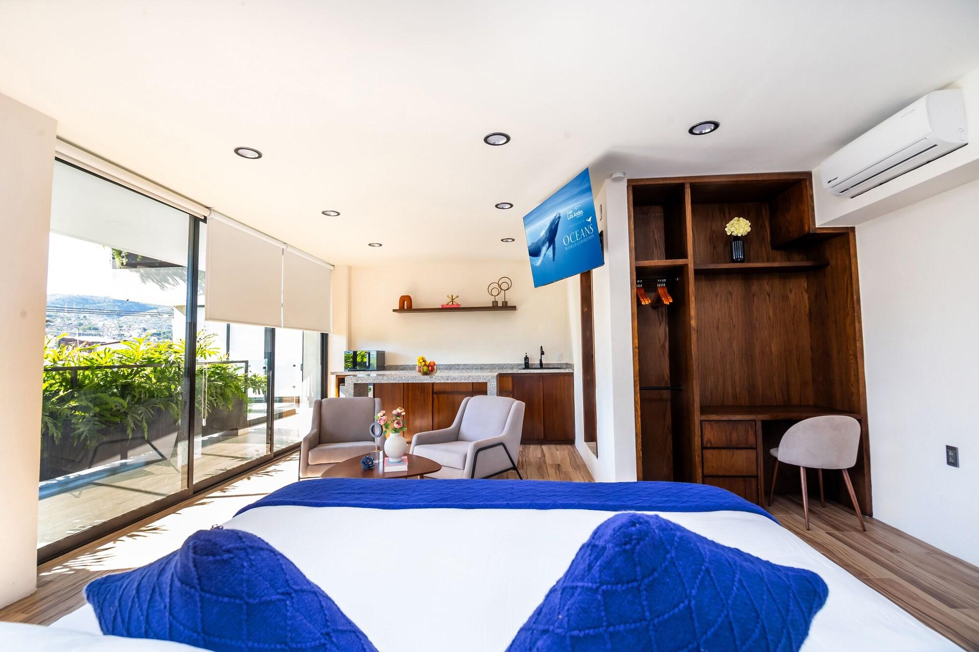 Varios KUKO SUITES