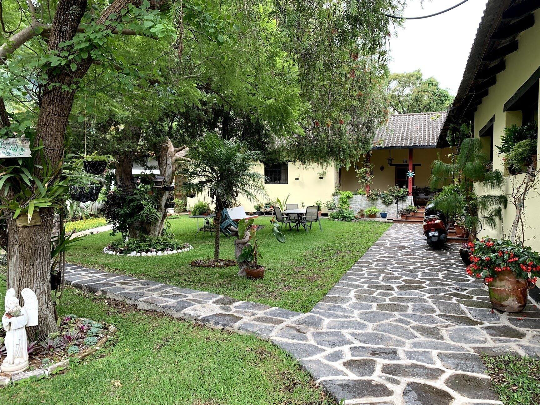 Comodidades del Alojamiento Jabel Tinamit Hotel & Villas