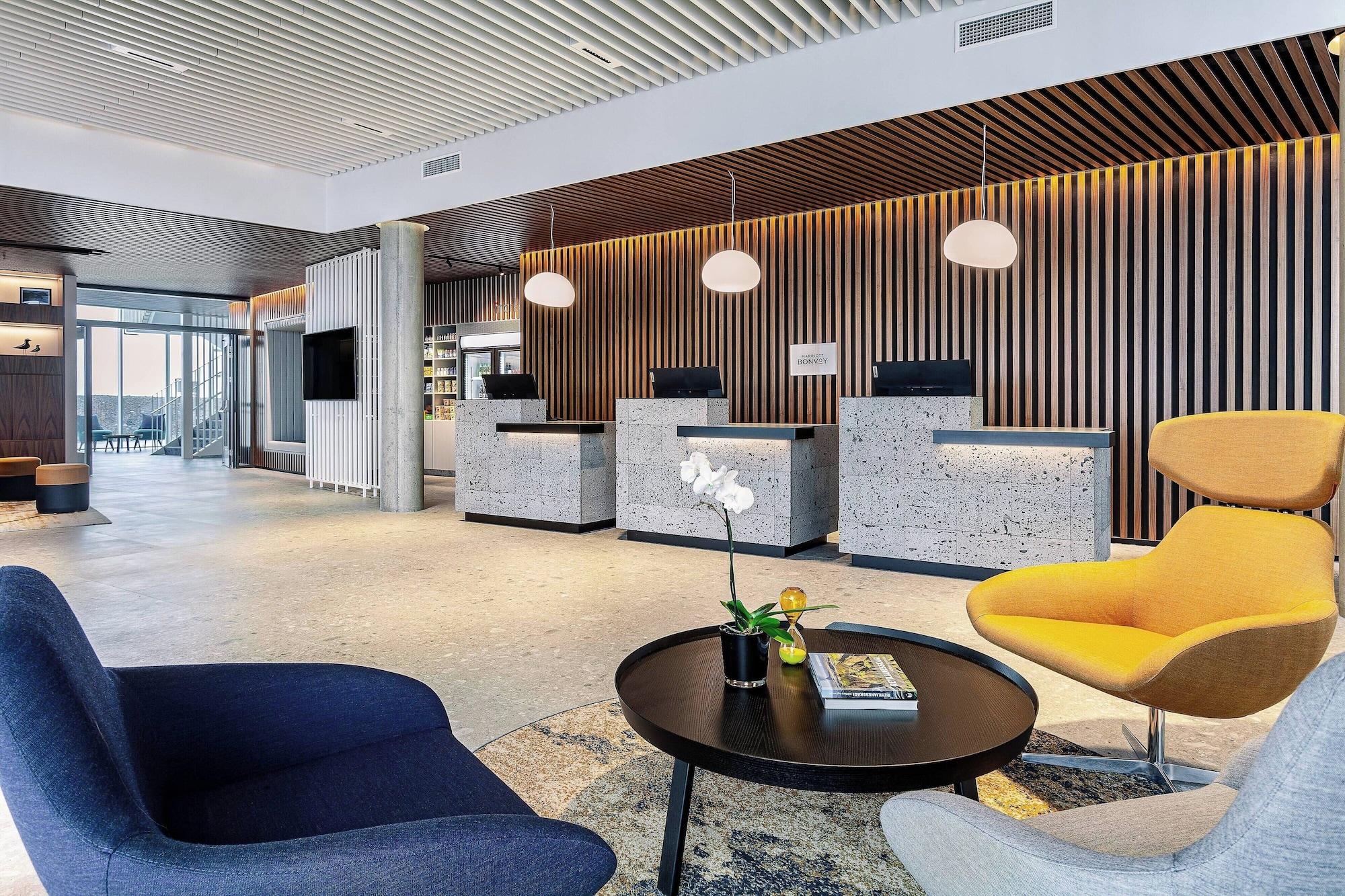 Vista Lobby Courtyard by Marriott Reykjavik Keflavik Airport