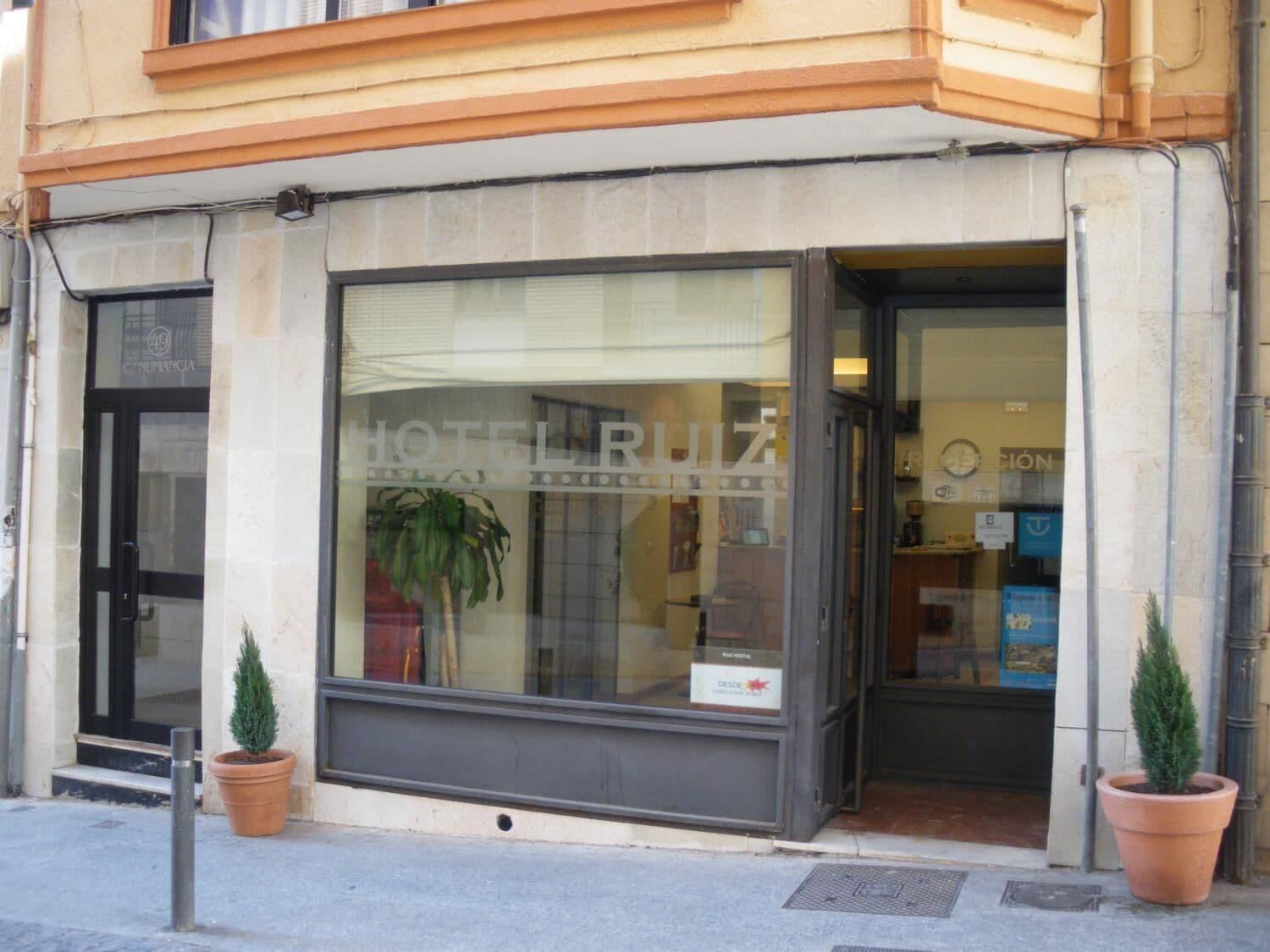 Vista Exterior Hostal Ruiz