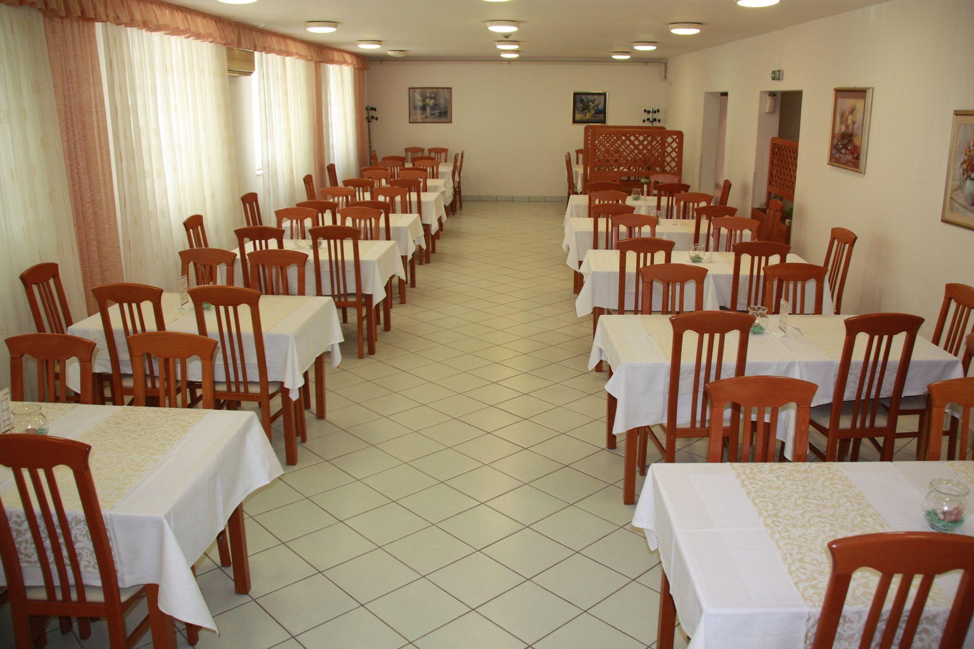 Restaurant HoSTel Dujam