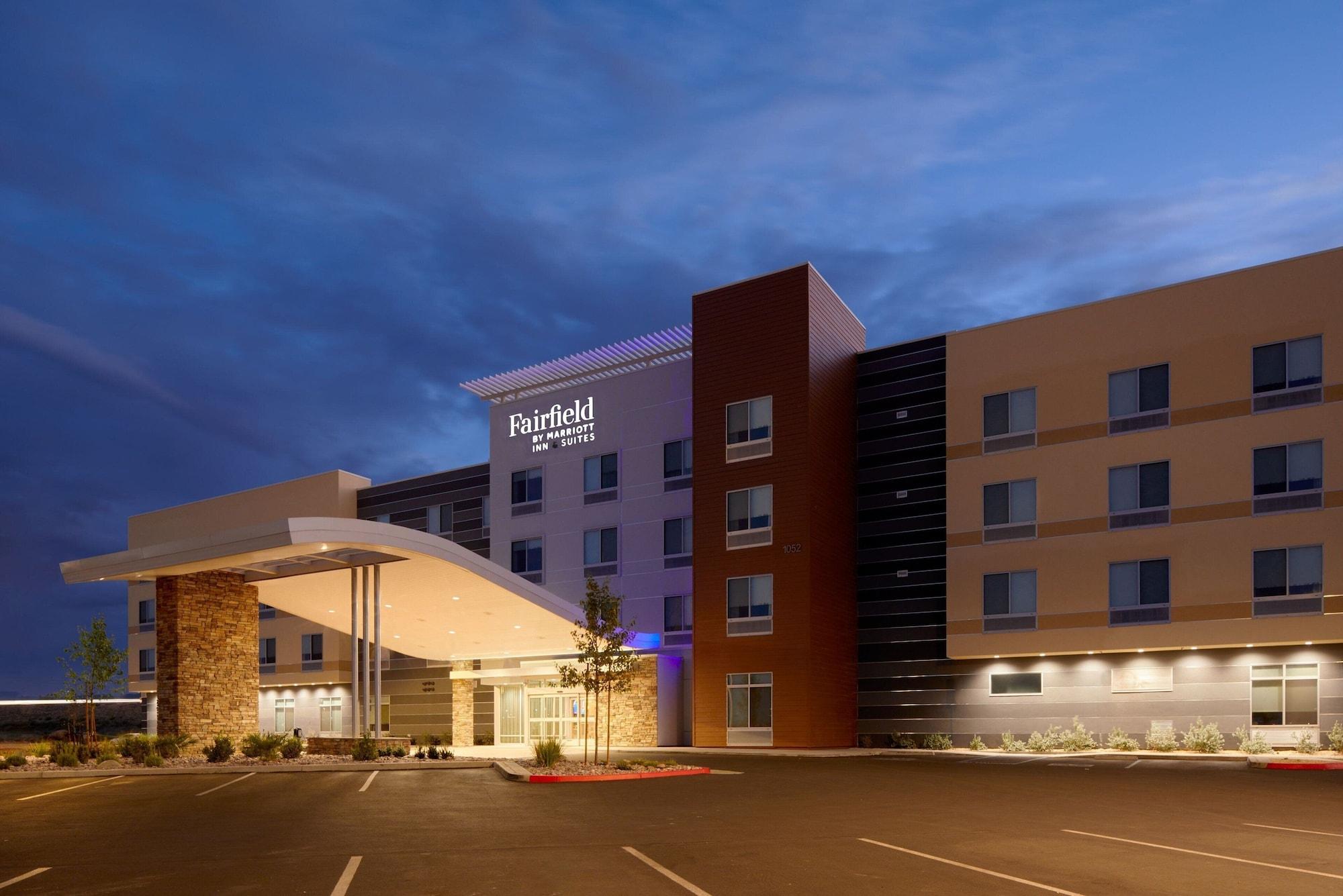 Varios Fairfield Inn & Suites by Marriott Palmdale West