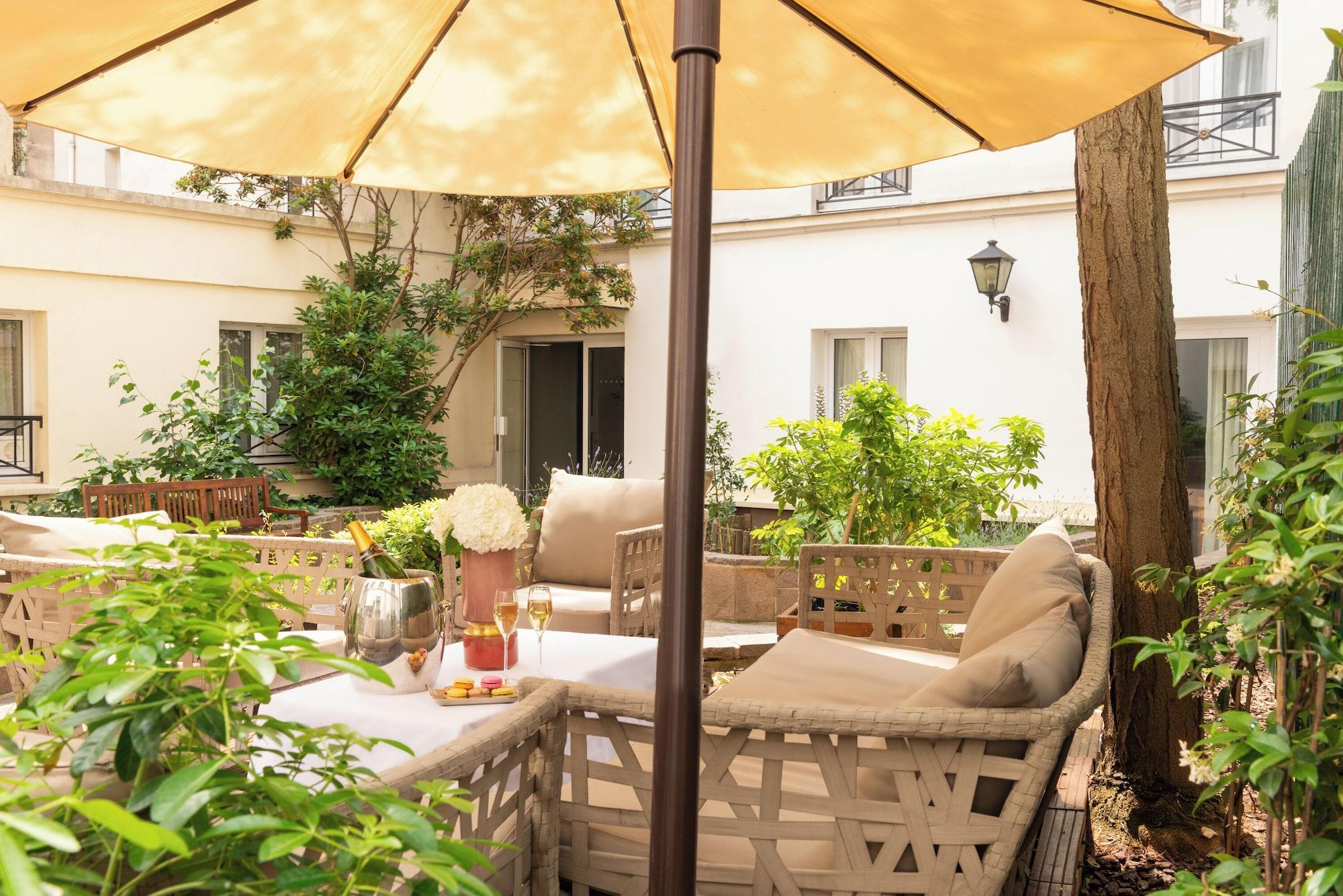 Varios Le patio Bastille