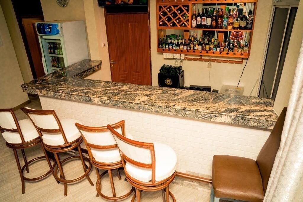 Bar/Salón Parklane hotel