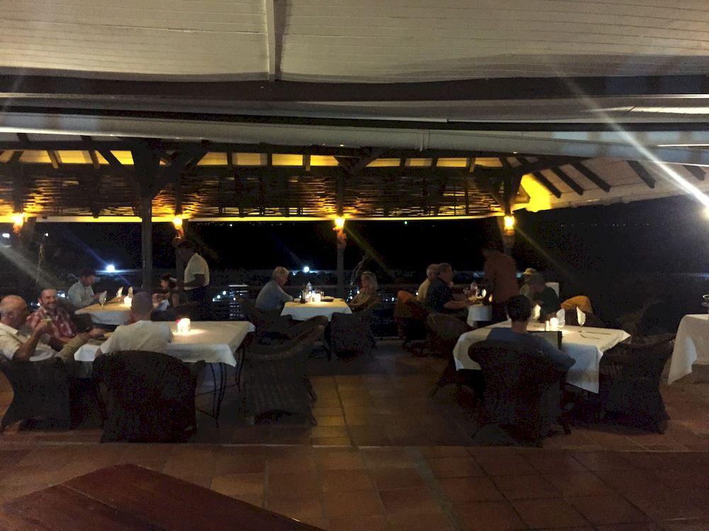Restaurant Anchorage Yacht Club Hotel
