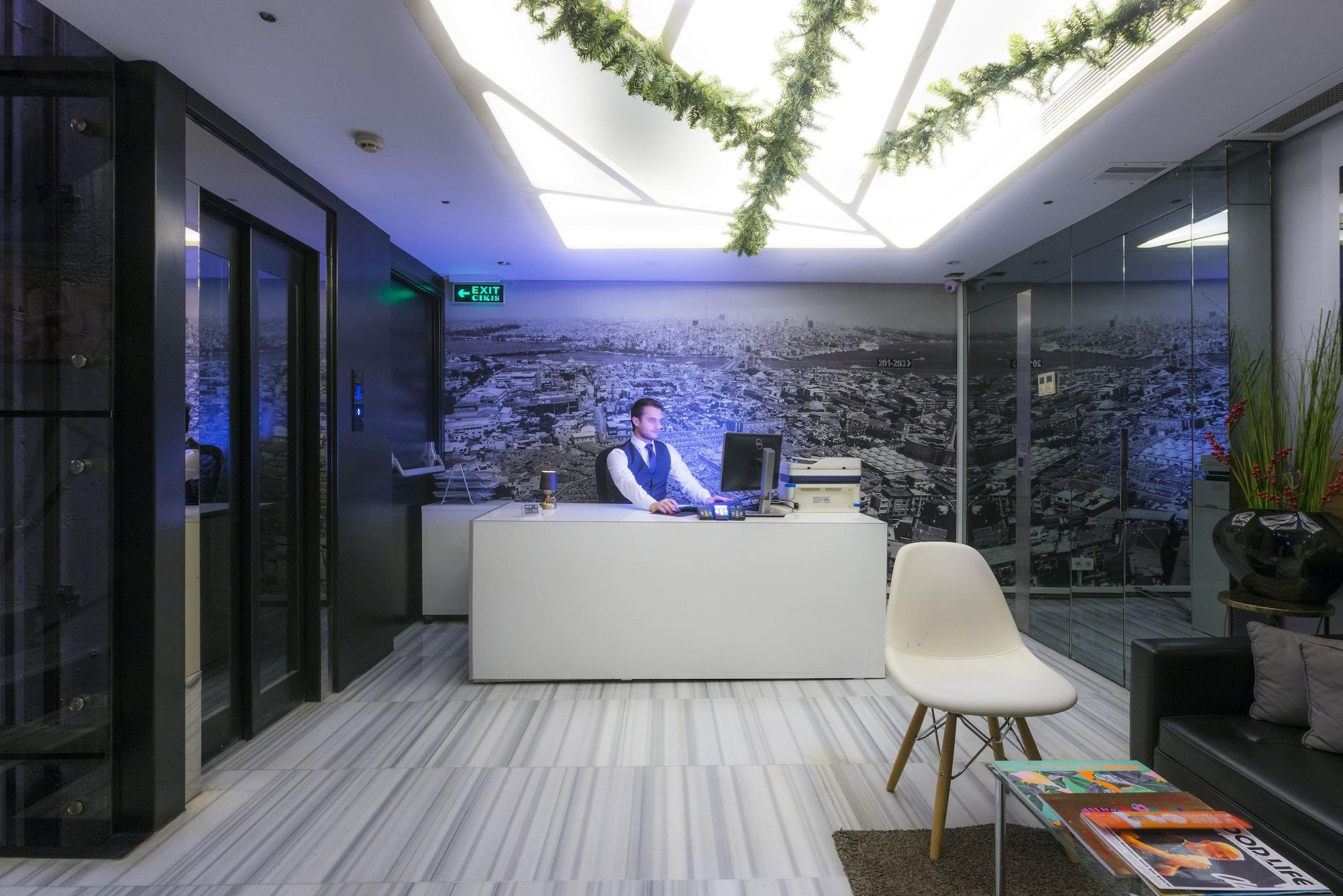 Vista Lobby The Purl Boutique Hotel