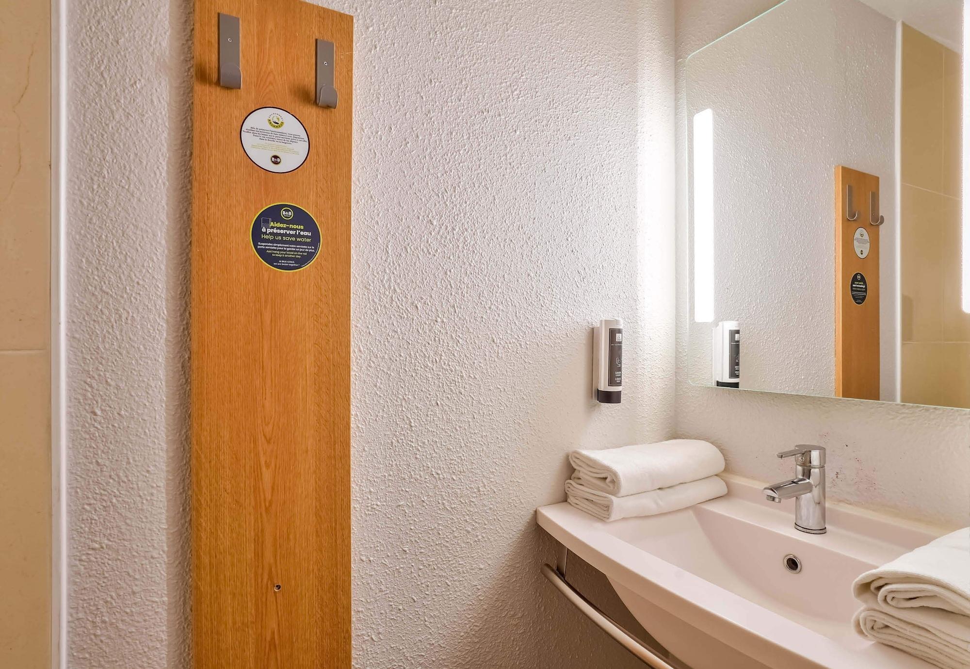 Equipamiento de Habitación B&B HOTEL Saint-Witz