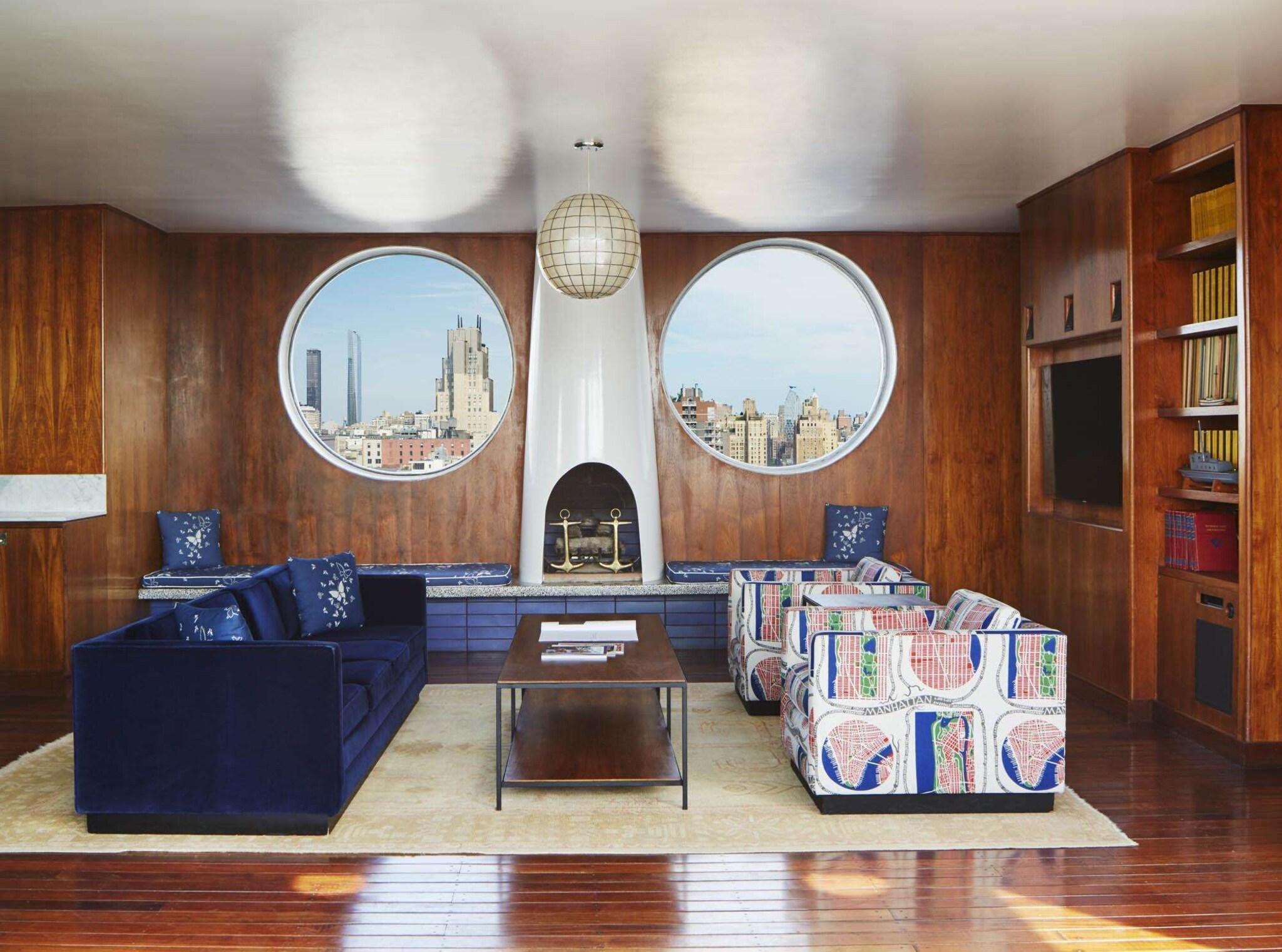 Vista Lobby The Maritime Hotel