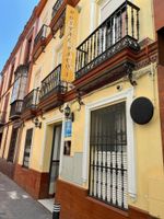Alojamiento - Hostal Paco's