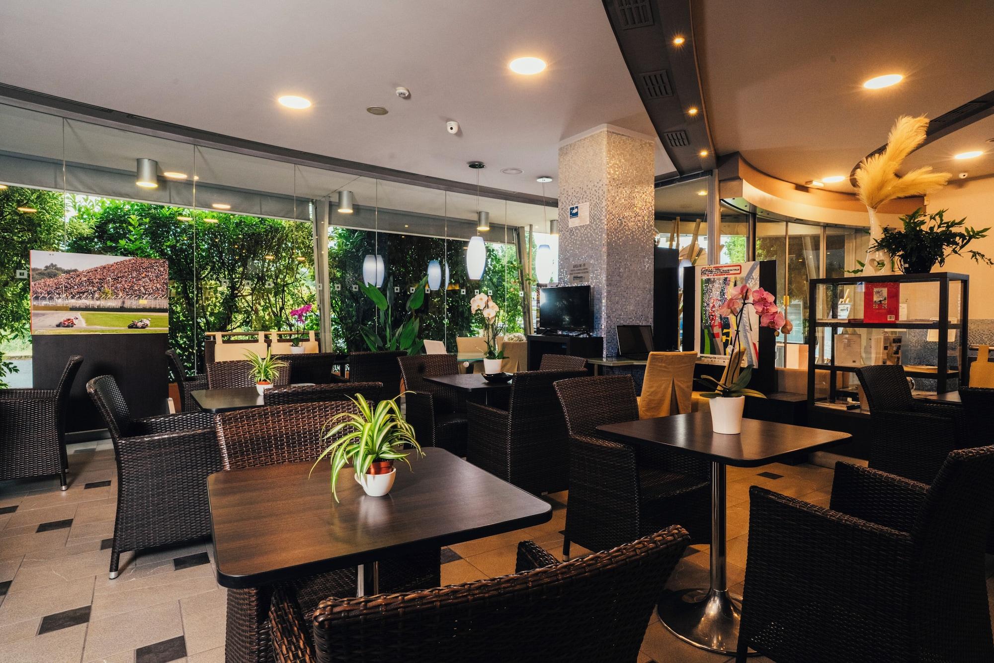 Vista Lobby Euro Hotel