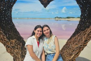 Actividad - Visita a las Coloradas y Rio Lagartos