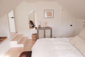 Alojamiento - Peaceful Light-Filled Guesthouse 1 Hour From NYC