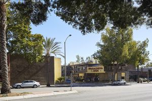 Alojamiento - Pasadena Inn at Old Town