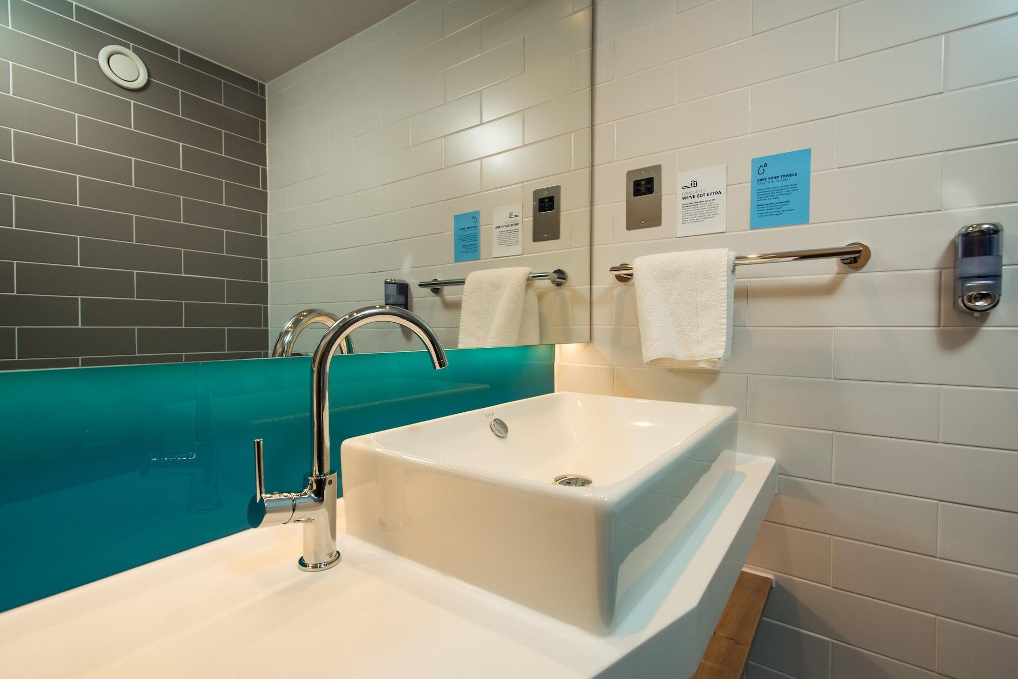 Equipamiento de Habitación Holiday Inn Express Burton Upon Trent by IHG