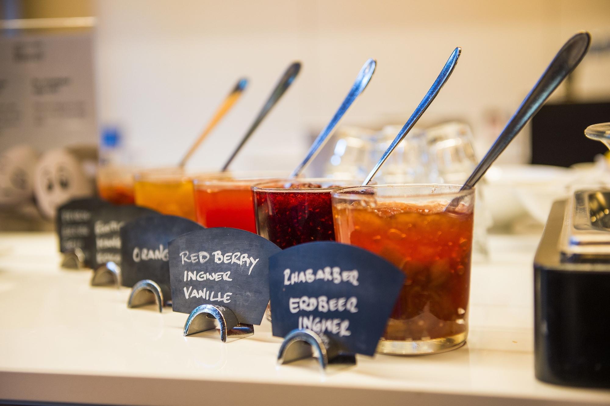 Restaurant Hotel Bauernhof - Self Check-In Hotel