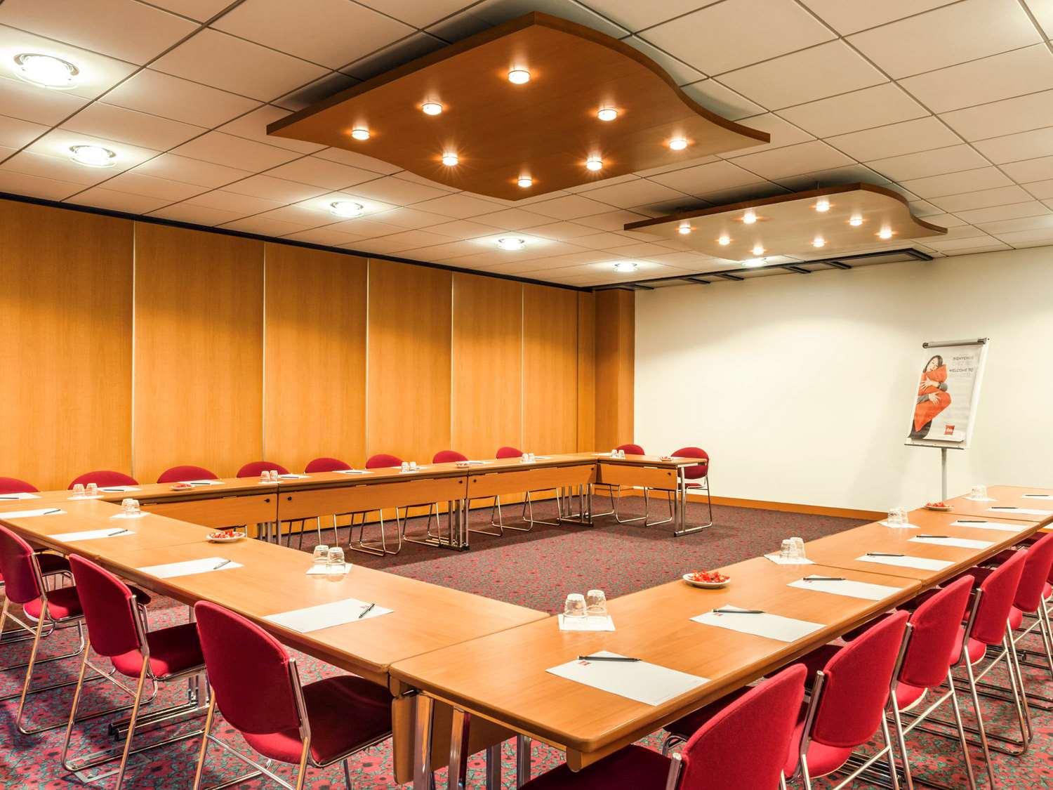 Hotel ibis Paris 17 Clichy-Batignolles - formerly Berthier