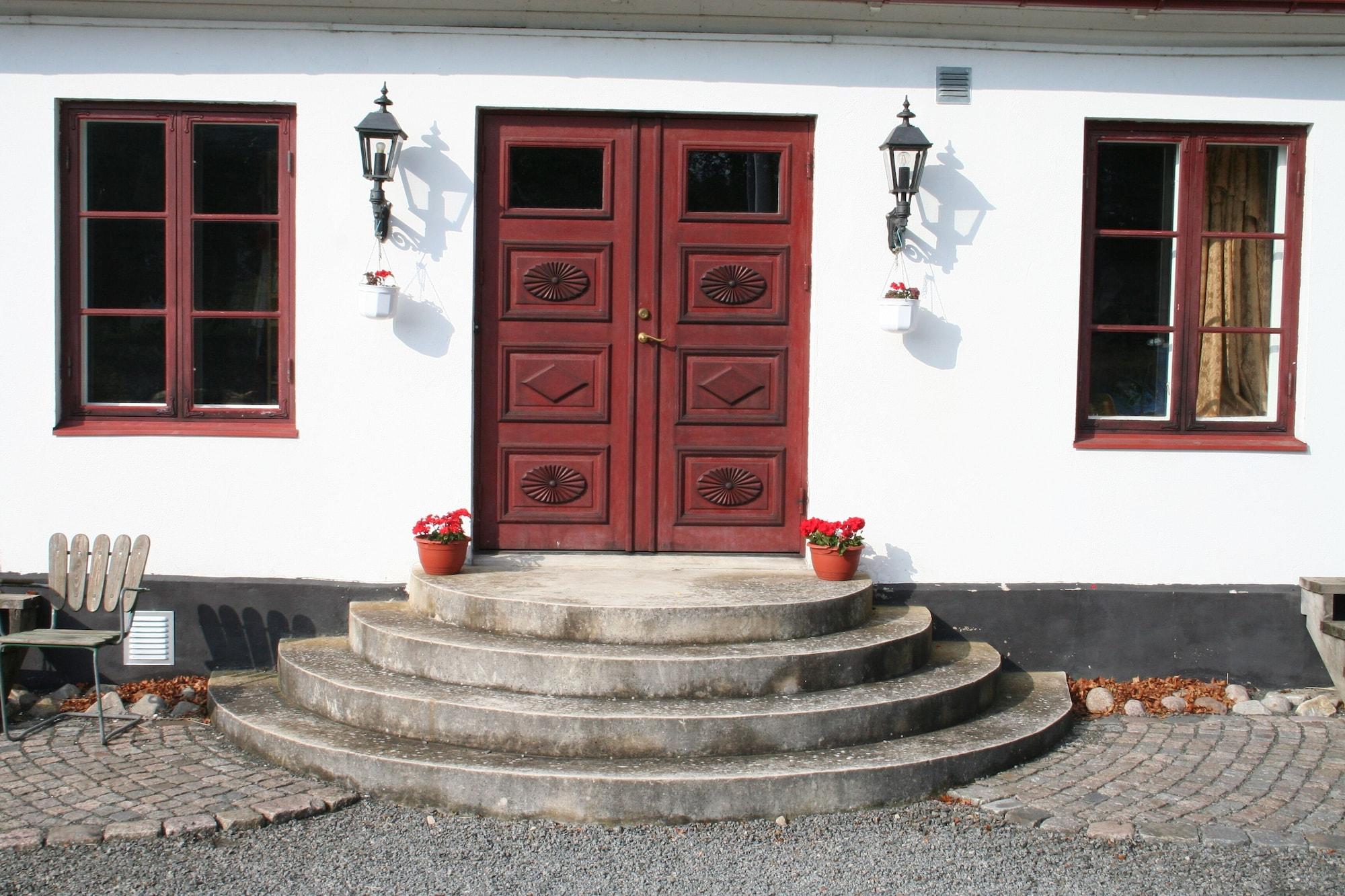 Vista Exterior Hoby Gård Bed & Breakfast