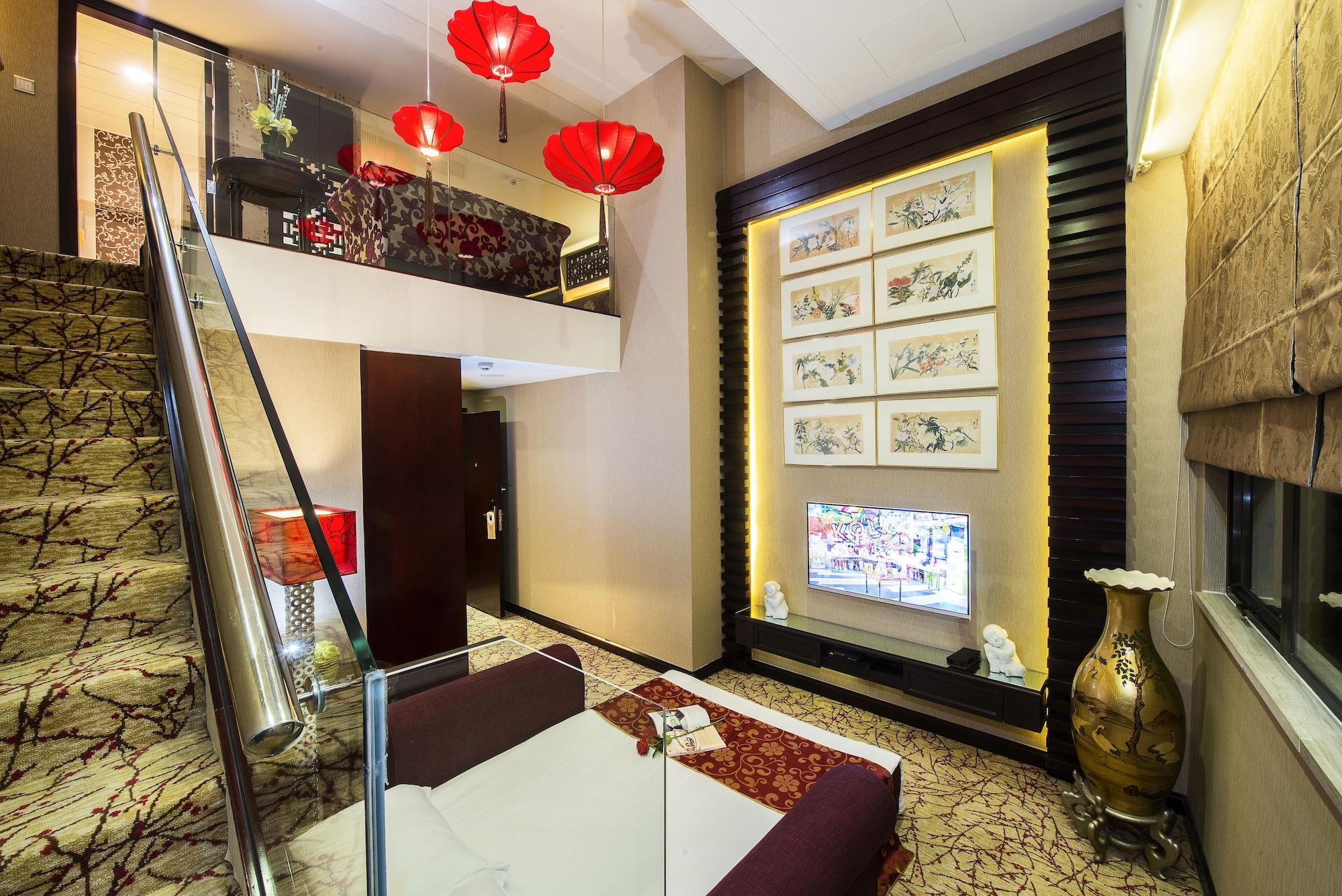 Varios Metropole Hotel