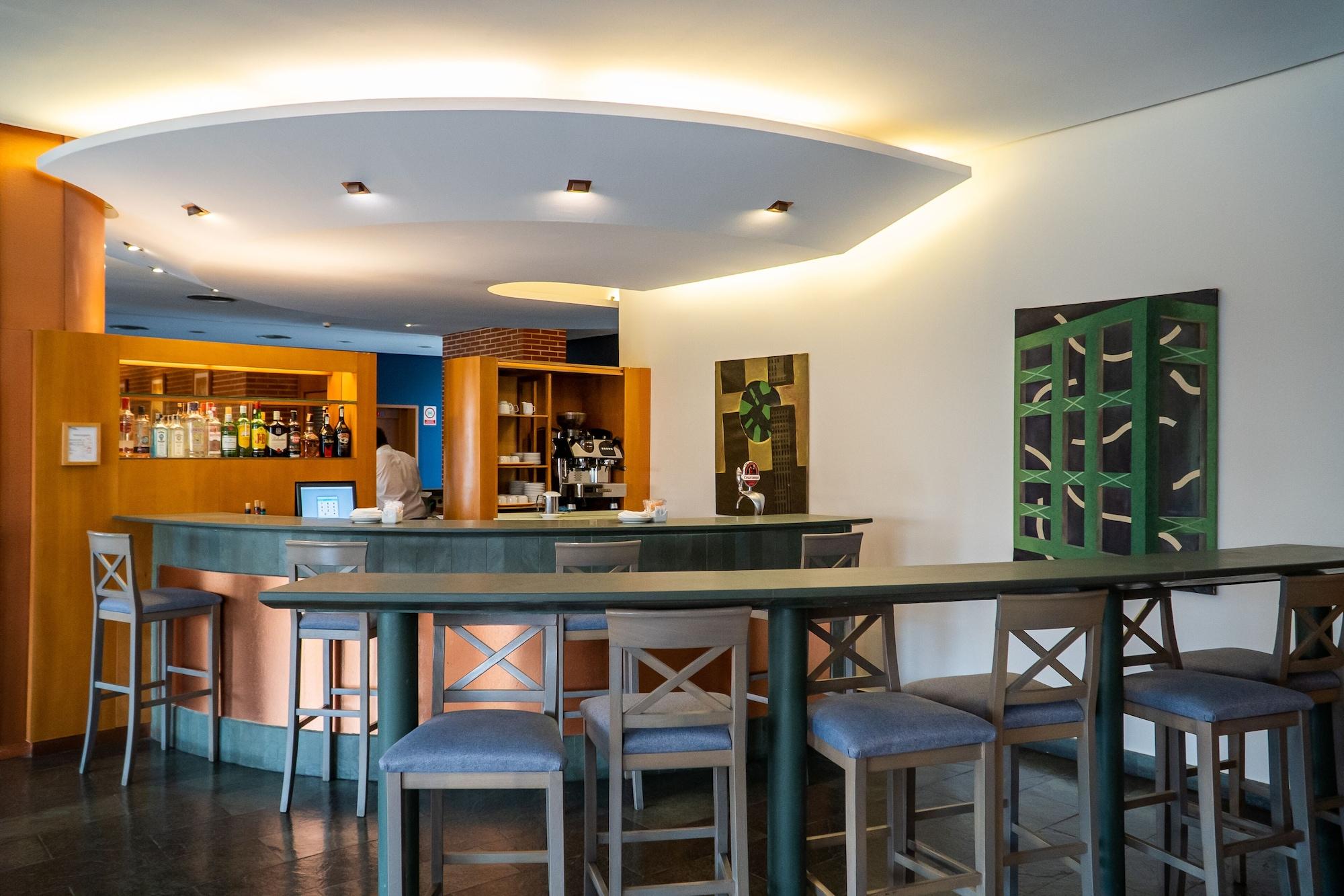 Bar/Salón Hotel Posadas de España Paterna
