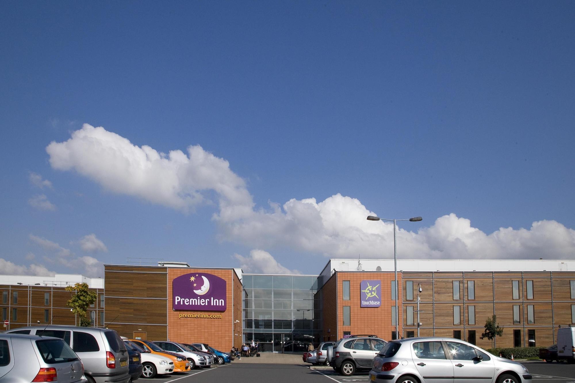 Varios Premier Inn London Heathrow Airport T2 & T3 - Bath Road