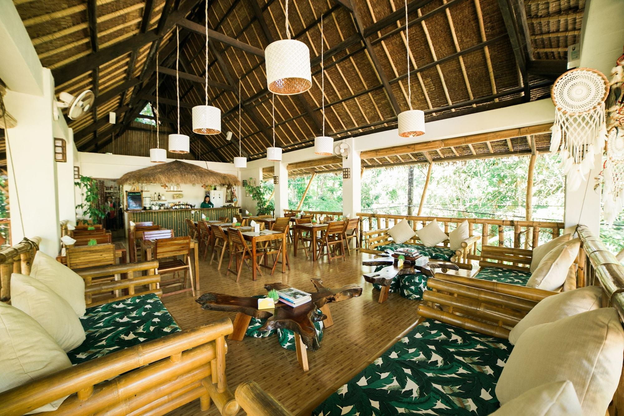 Restaurant Fox & The Firefly Cottages