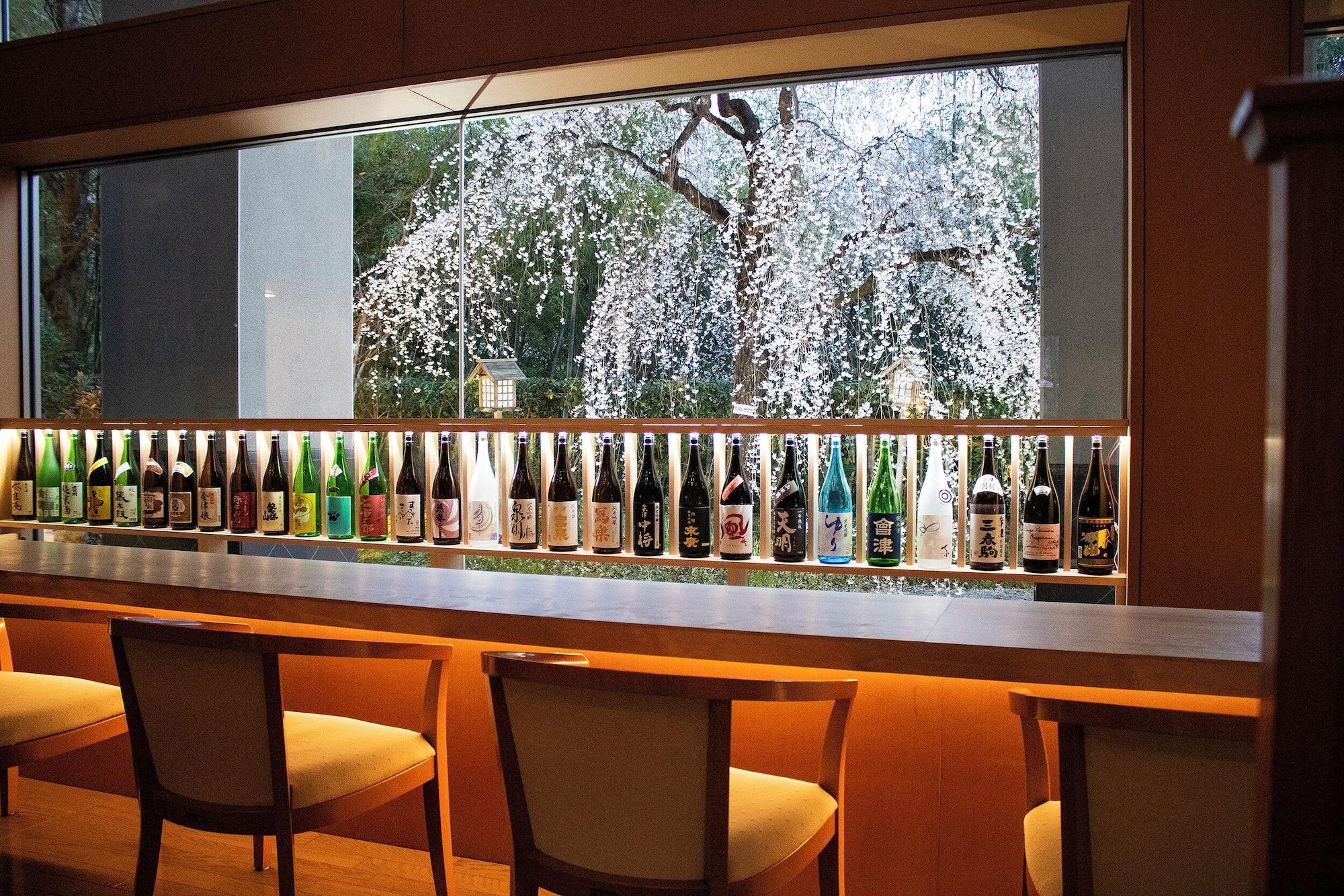 Bar/Salón Surikamitei Ohtori