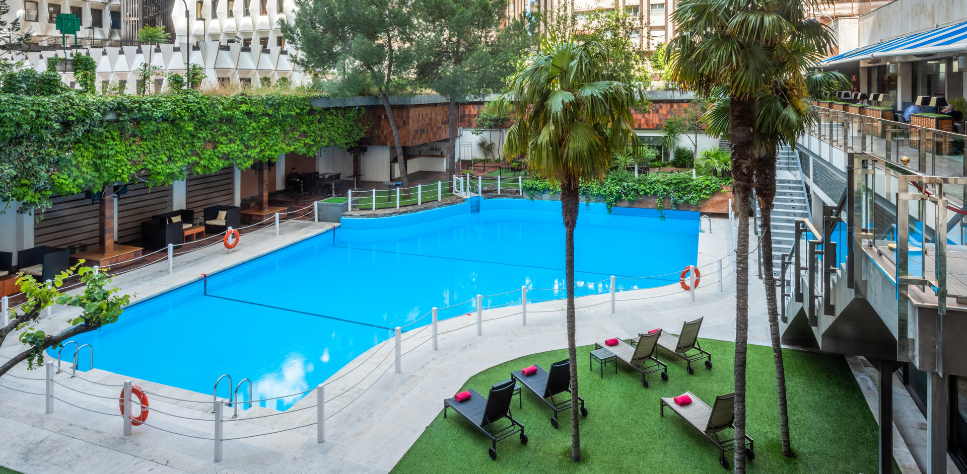 Vista Piscina The Level at Melia Castilla