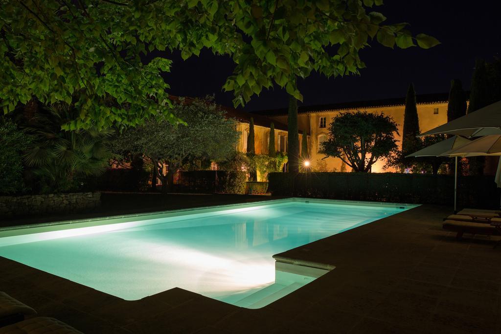 Vista Piscina Château de Massillan