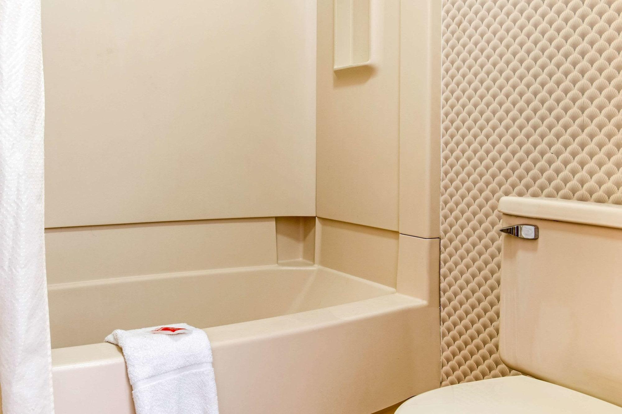 Equipamiento de Habitación Econo Lodge Holland - Toledo