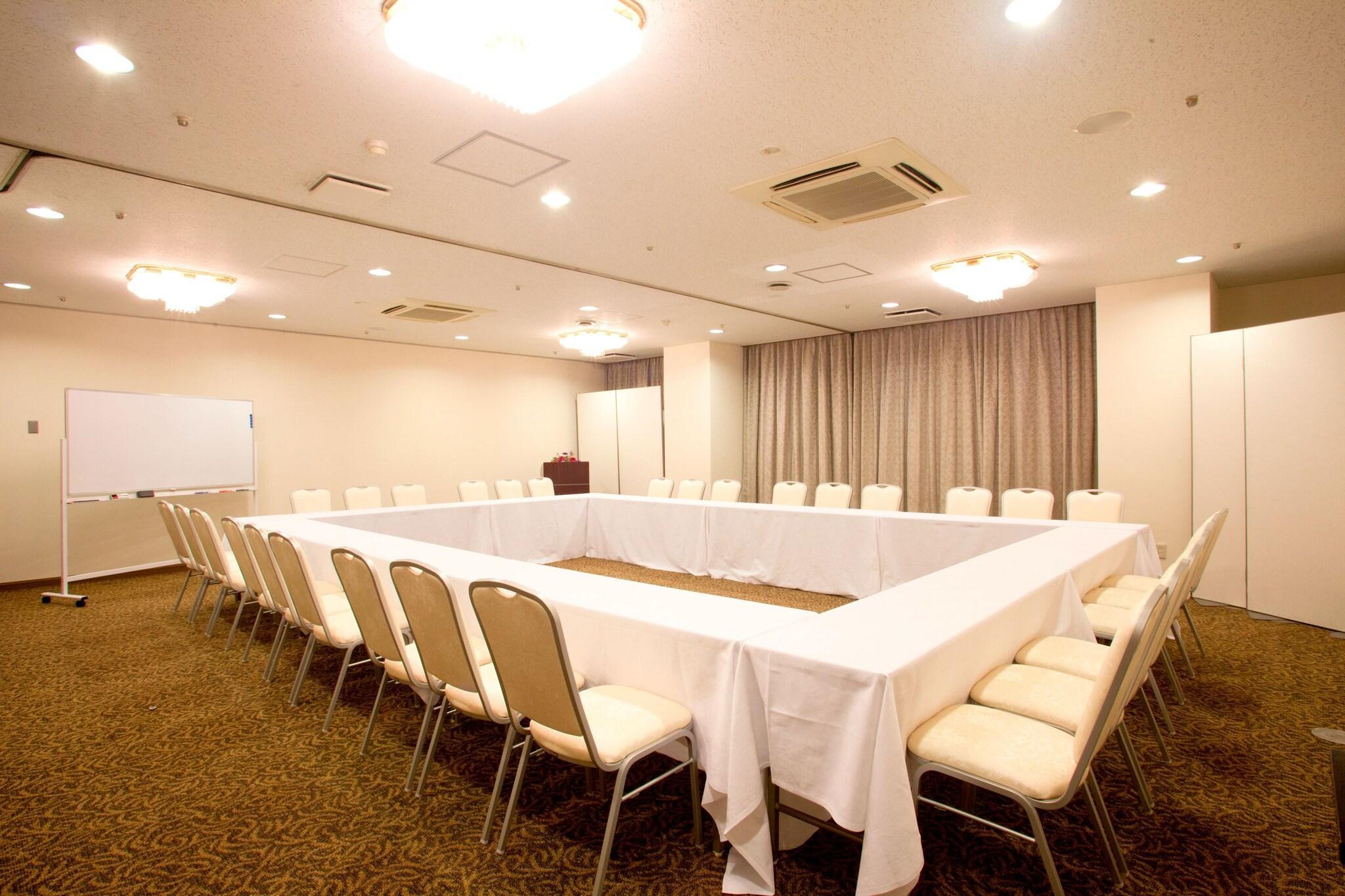 Sala de Reuniones Toyo Hotel