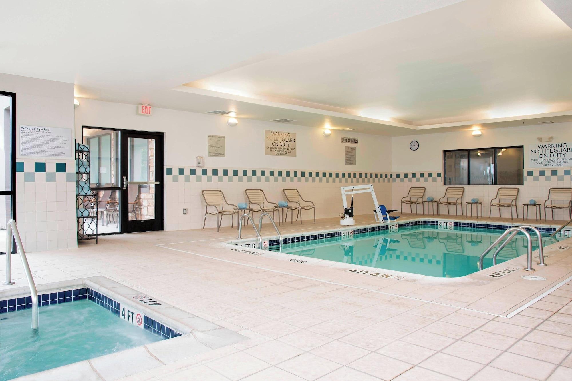 Vista Piscina Courtyard by Marriott San Antonio North/Stone Oak at Legacy